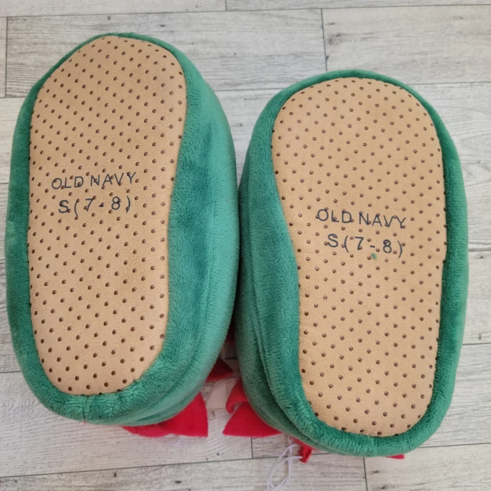 🖤 LAST ONE OLD NAVY Kids Sz Small 7 - 8  Christmas Elf Slippers Red & Green NWT
